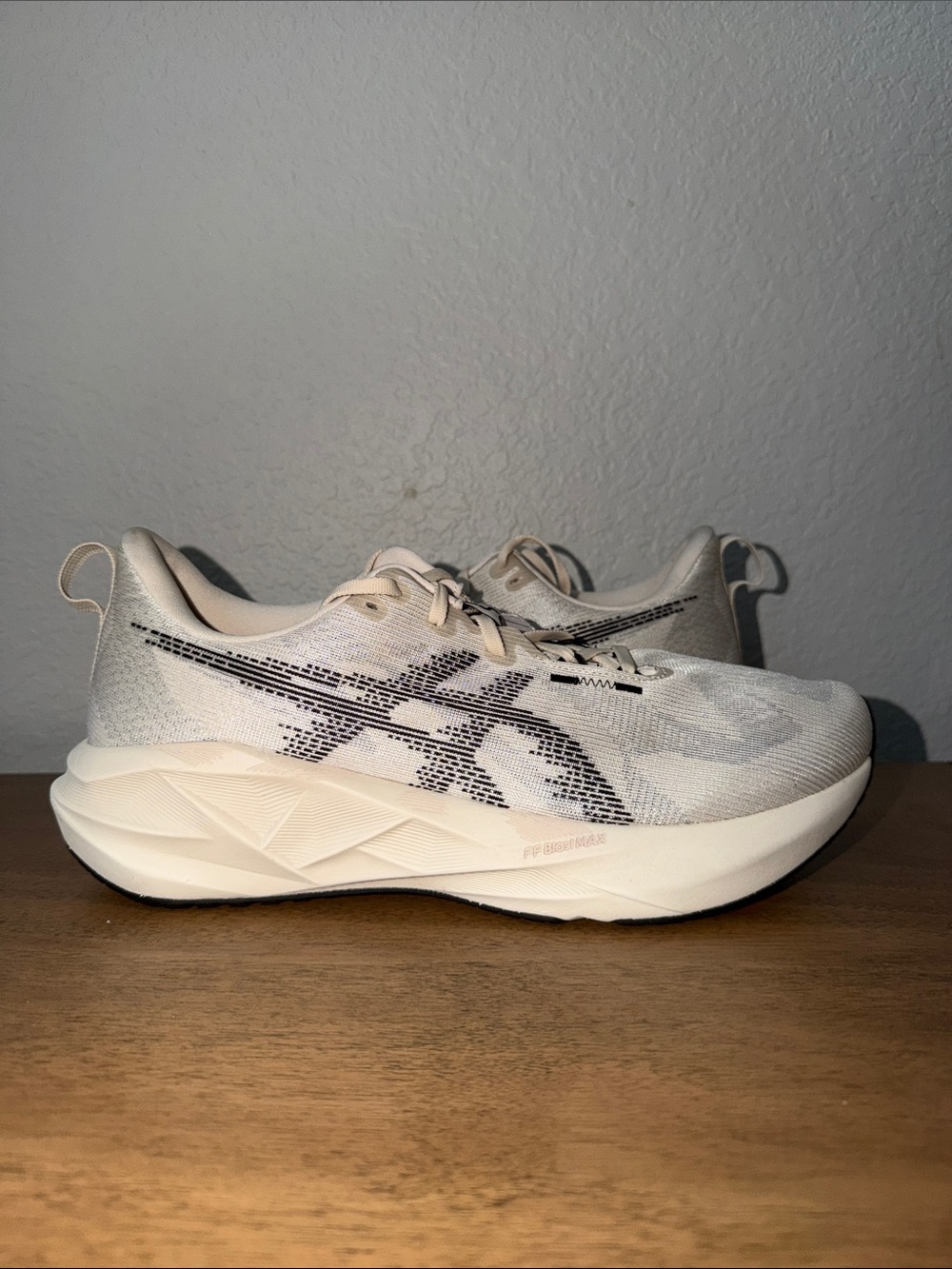 Men’s ASICS Novablast 5